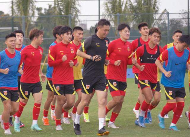 王多鱼打扑克